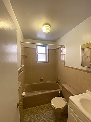 Rented by Compass | media 18