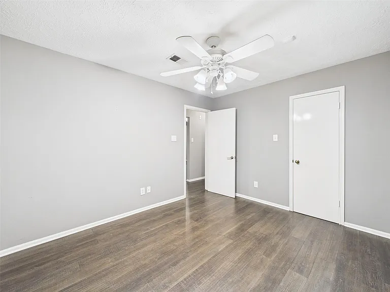 3718 Brookwood Dr — Photo 17