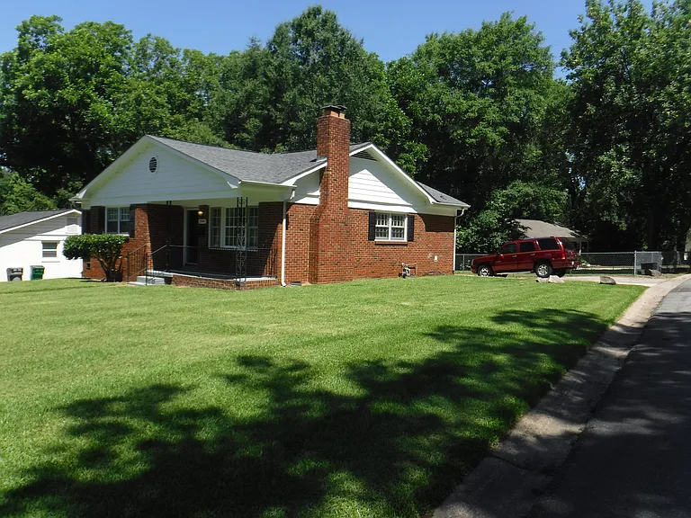 3900 Paisley Pl — Photo 28