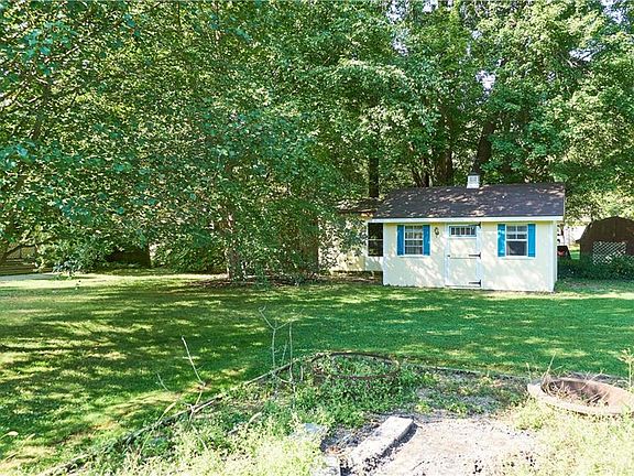 5th image of 36484 Schafer Dr