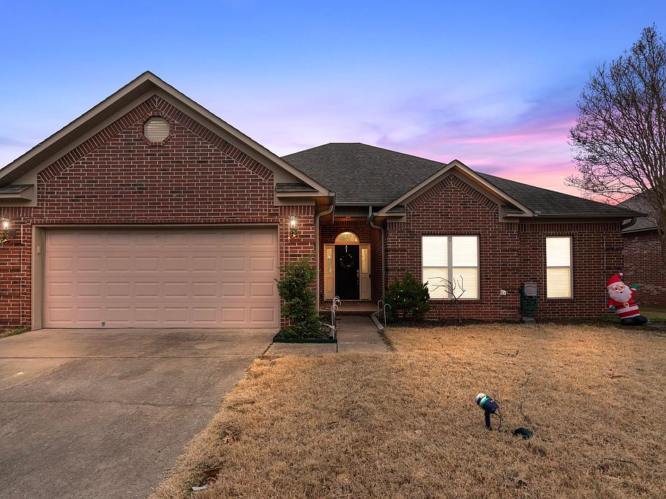 1320 Champions Dr, Conway, AR 72034 | Zillow