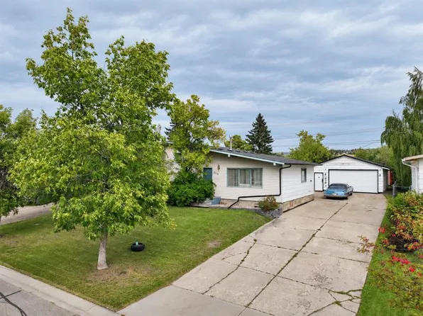 508 W 7th Ave, Beaverlodge, AB T0H 0C0