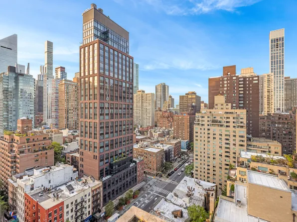 400 East 52nd Street image 21 of 21