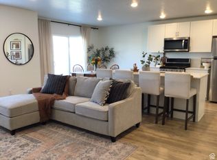 1052 E Regatta Ln, Saratoga Springs, UT 84045