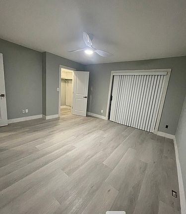 2nd image of 5205 Bayside Dr #5205