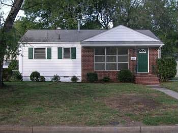 1st image of 112 Magnolia Dr