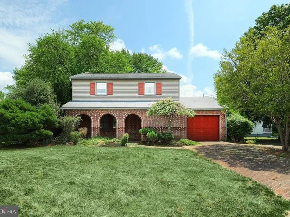 130 Pine Hollow Rd, York, PA 17408