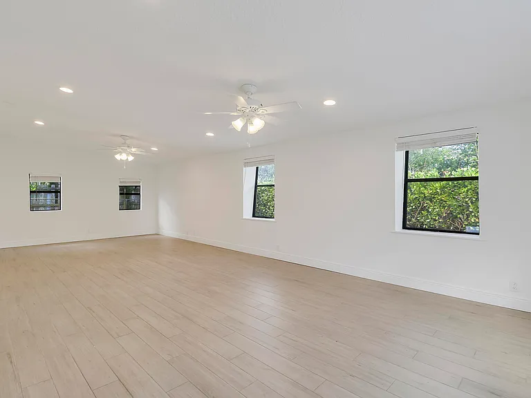 816 Juniper Dr — Photo 14