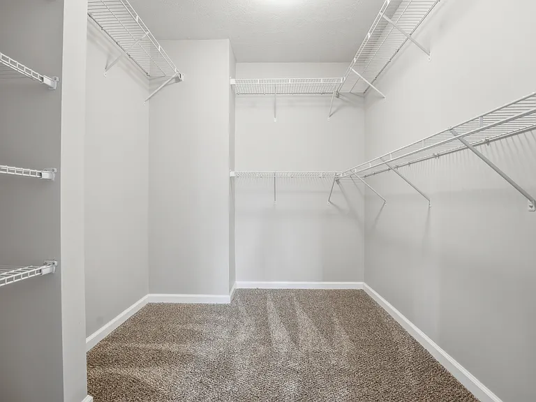 202 Pointe View Dr — Photo 10