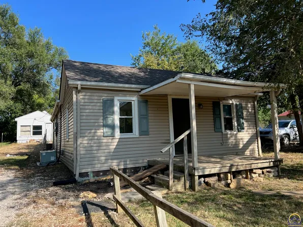 2408 SE Michigan Ave, Topeka, KS 66605