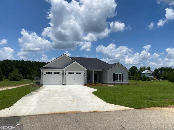 215 Bailey Cir, Thomasville, GA 31757