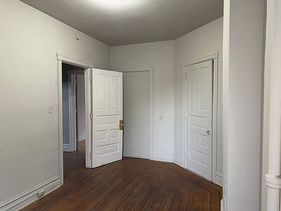 4th image of 41 S Franklin St