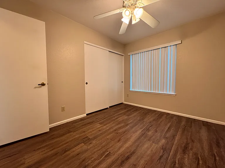 Bedrooom 2