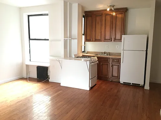Rented by Compass | media 9