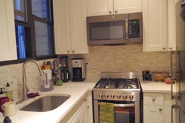 Rented by Avenue Sotheby's International Realty | media 33