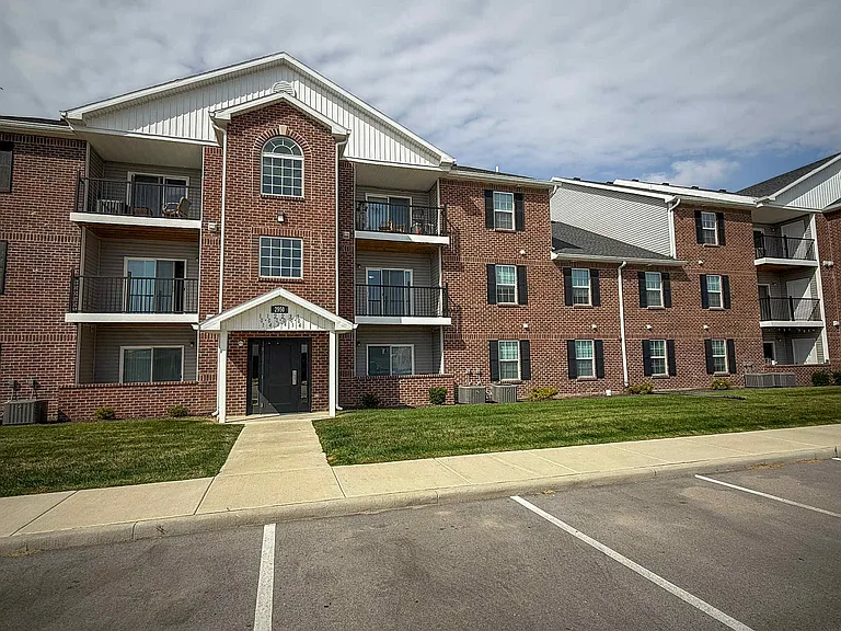 Sagamore Winds Apartments — Photo 14