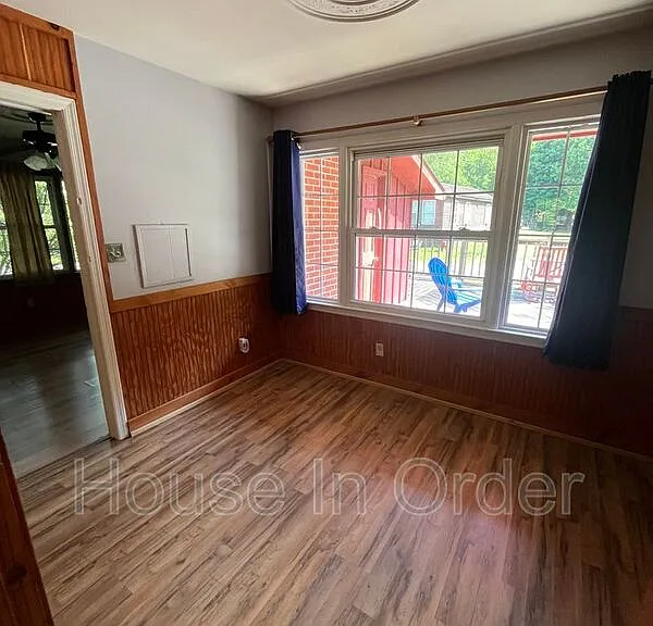 54 Cottage Dr #A — Photo 4