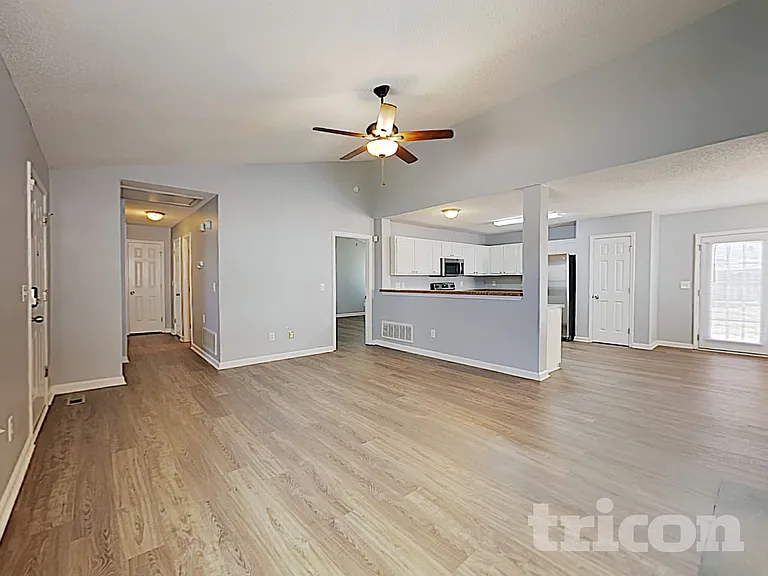 38 Coachmen Ct — Photo 8