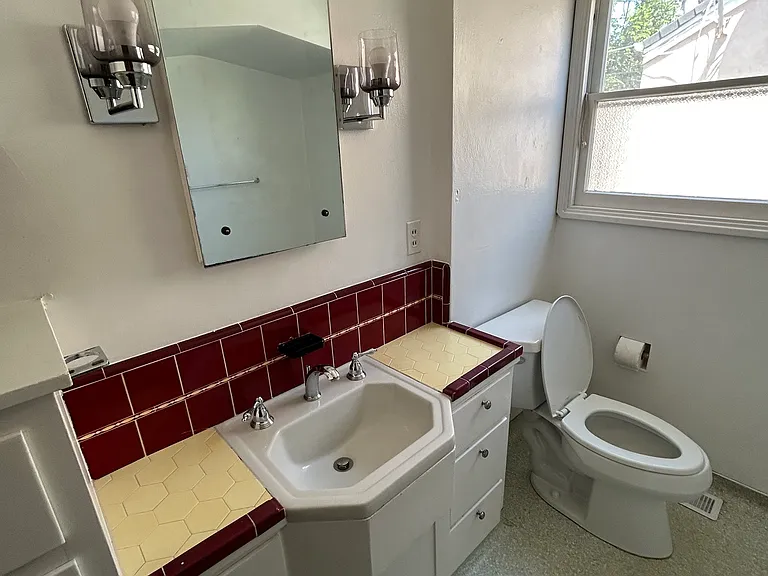 909 S Pleasant Ave — Photo 27