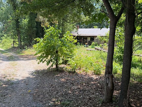 4th image of 217 Bagwell Garland Rd