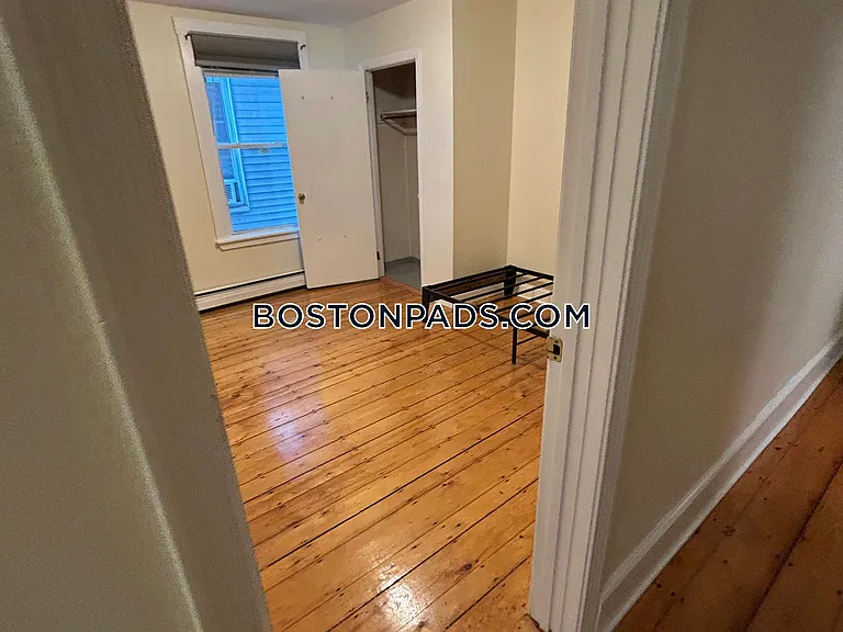 64 Pleasant St #1 — Photo 46