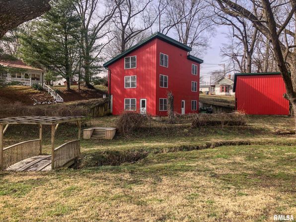 126 E Butler St, Grayville, IL 62844