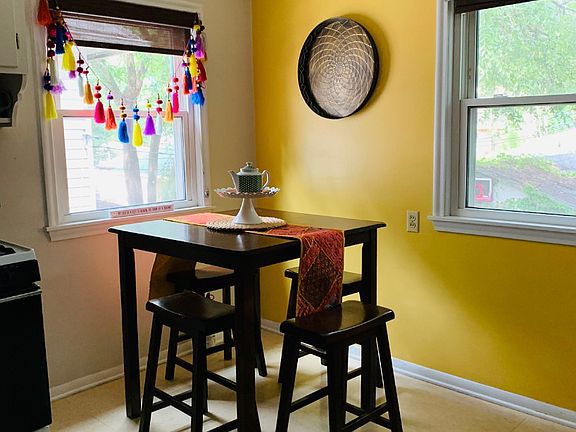 5th image of 2313 Harriet Ave #2313