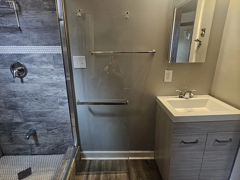 2333 S Lawndale Ave — Photo 12
