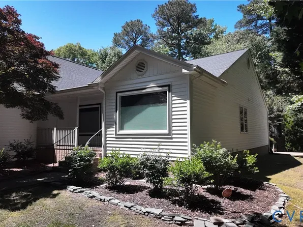 209 Quest Ct, Yorktown, VA 23692