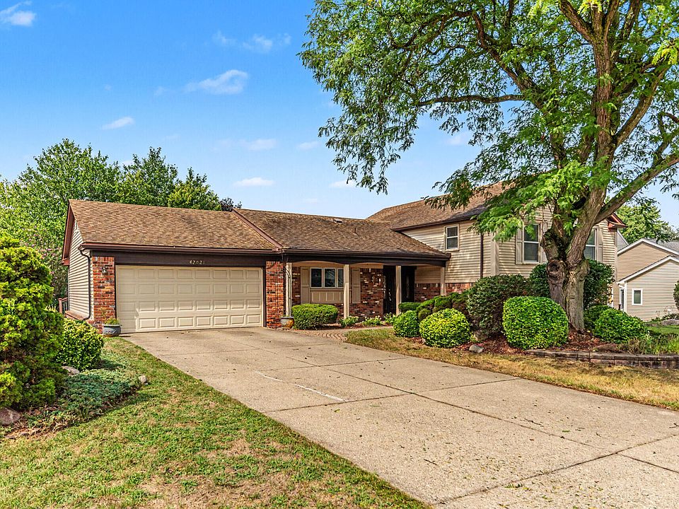 42021 Banbury Ct, photo 2
