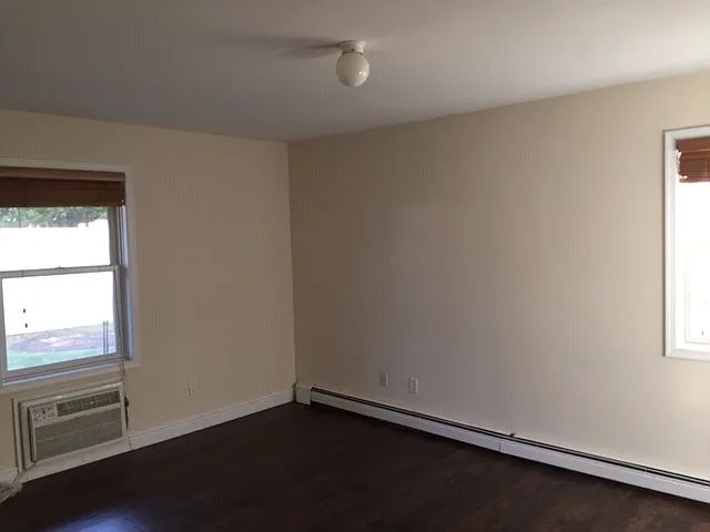 646 E Beech St #1 — Photo 6