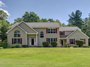 9 Southbrook Ln, Pittsfield, MA 01201