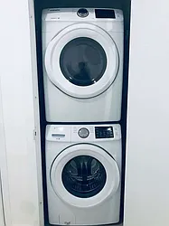 Rented by R New York