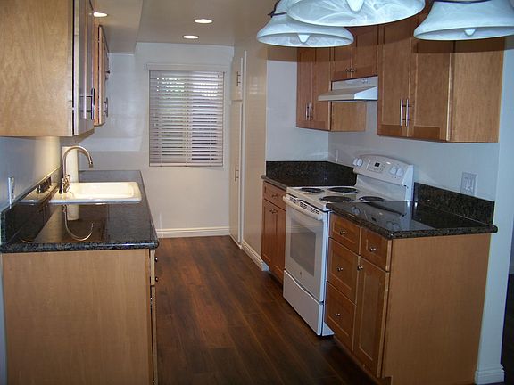 2nd image of 707 E Palm Ave #D