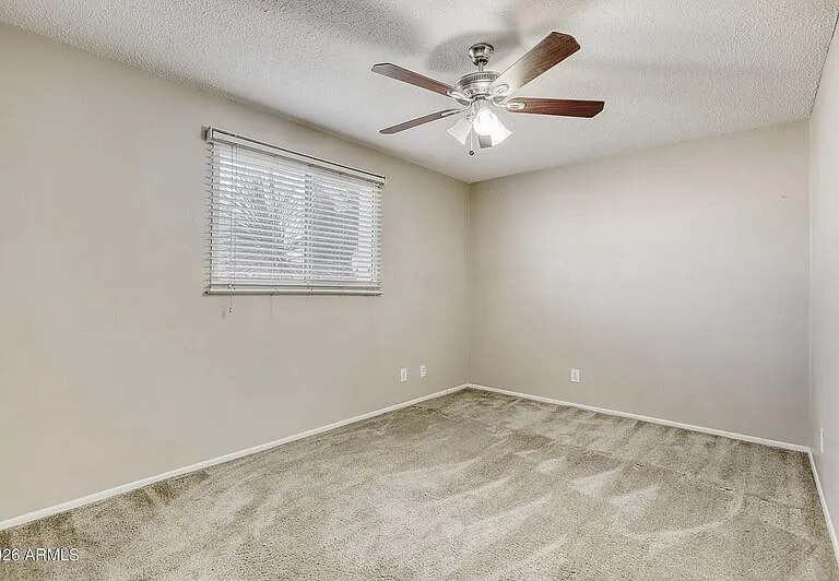 921 E Campus Dr — Photo 8