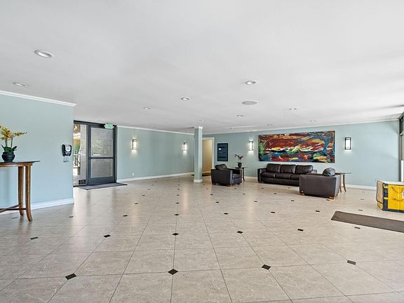 3rd image of 316 N El Camino Real APT 119