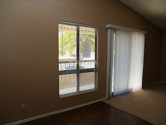 4th image of 1302 Georgia Ave
