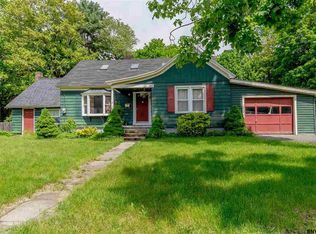 9 Beech St, Corinth, NY 12822