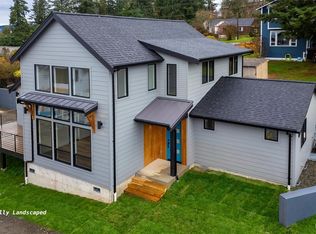 1110 Divine Ln, Bellingham, WA 98229