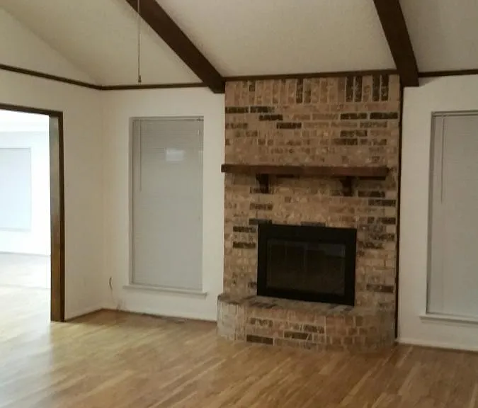 6017 Robin Dr — Photo 14