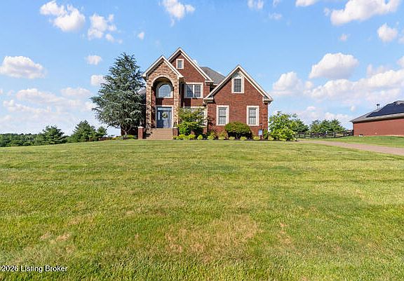 5th image of 215 Grape Vineyard Way