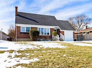 24 Simonton Dr, Chatham Kent, ON N7M 5C6