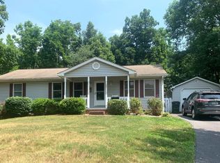302 Round Hill Dr, Stuarts Draft, VA 24477
