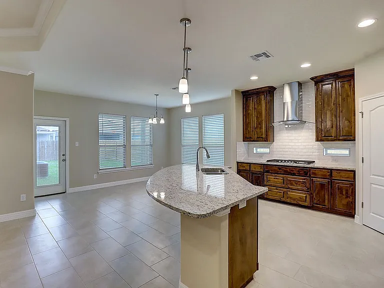 2202 Crystal Bay Dr — Photo 12