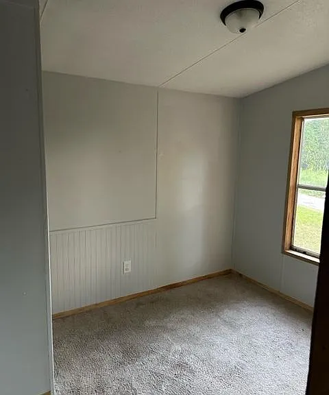 700 Beck Rd #B — Photo 4