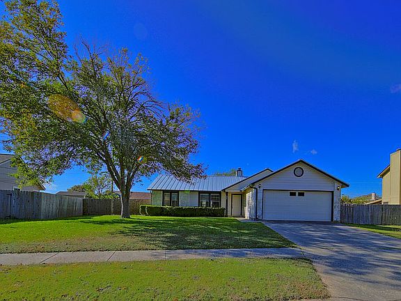 2nd image of 226 Cibolo Crossing Dr