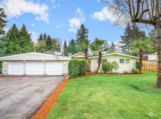 202 SW 164th Pl, Seattle, WA 98166