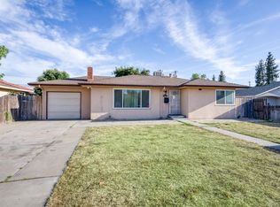 1205 W Clinton Ave, Fresno, CA 93705
