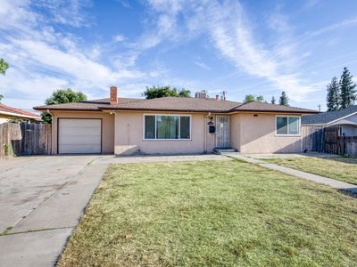 1205 W Clinton Ave, Fresno, CA, 93705