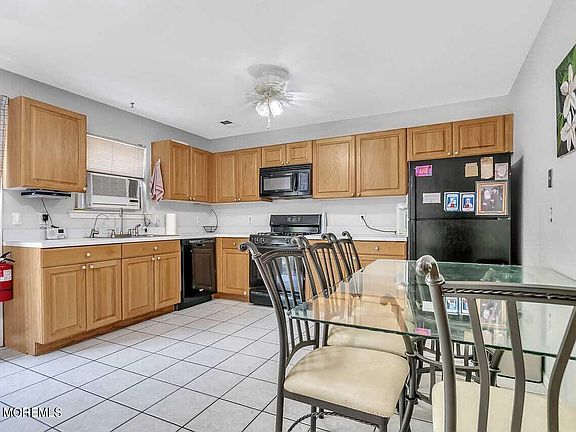 4th image of 25 Waterview Drive